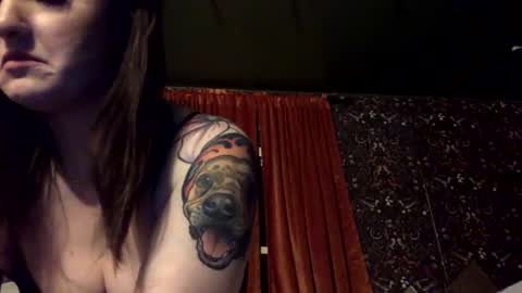 Snapshot of sarahsweetie17 chatting on November 19, 2025, 6:02 am sarahsweetie17 online show from November 19, 2025, 6:02 am