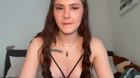 Snapshot of sarahxaoliver1 chatting on February 6, 2026, 6:00 pm SarahxOliver online show from February 6, 2026, 6:00 pm