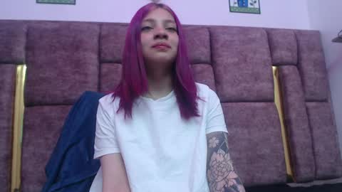 Snapshot of sarai_petite_ chatting on December 11, 2024, 4:49 am SARAI online show from December 11, 2024, 4:49 am