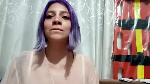 Snapshot of sarai_petite_ chatting on January 30, 2025, 6:56 am SARAI online show from January 30, 2025, 6:56 am