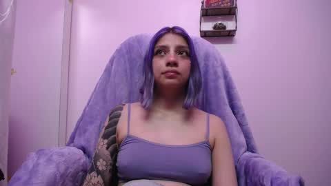 Snapshot of sarai_petite_ chatting on February 20, 2025, 8:28 am SARAI online show from February 20, 2025, 8:28 am
