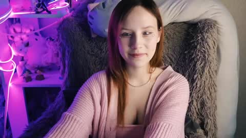 Snapshot of sarakaell chatting on January 15, 2025, 3:22 am Sara online show from January 15, 2025, 3:22 am