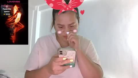 sara martinez online show from September 14, 2025, 2:22 am