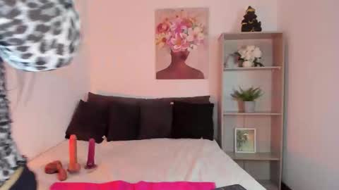 Snapshot of saramilf_69 chatting on February 7, 2026, 3:16 pm saramilf_69 online show from February 7, 2026, 3:16 pm