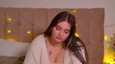 Monica online show from December 15, 2024, 5:53 pm