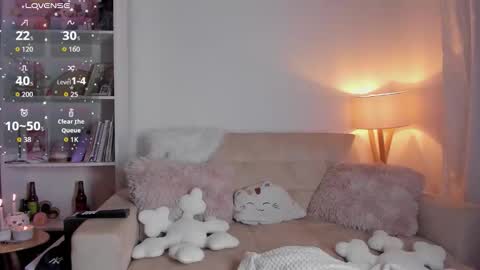 Sara online show from October 20, 2025, 11:38 pm