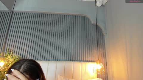 Snapshot of sarariley_ chatting on November 19, 2025, 10:32 pm Sara online show from November 19, 2025, 10:32 pm