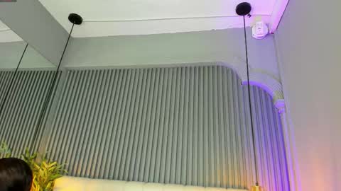 Snapshot of sarariley_ chatting on December 13, 2025, 10:48 pm Sara online show from December 13, 2025, 10:48 pm