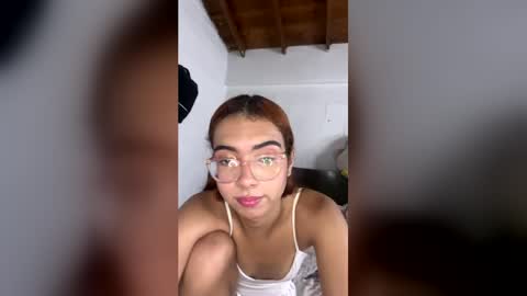 sarasaenz999 online show from June 30, 2026, 3:29 am