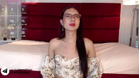Snapshot of sarasaenz_99 chatting on December 14, 2024, 8:08 pm Sara online show from December 14, 2024, 8:08 pm
