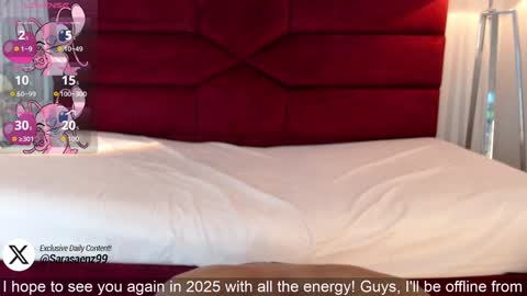 Snapshot of sarasaenz_99 chatting on December 31, 2024, 5:18 pm Sara online show from December 31, 2024, 5:18 pm