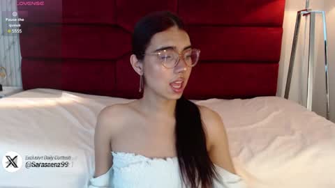 Snapshot of sarasaenz_99 chatting on January 8, 2025, 7:45 pm Sara online show from January 8, 2025, 7:45 pm