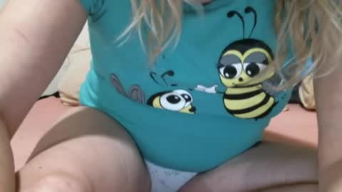 sarasexx33 online show from June 30, 2026, 11:39 pm