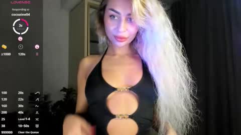 Snapshot of sarashine__ chatting on October 3, 2025, 7:55 pm Sara online show from October 3, 2025, 7:55 pm