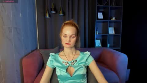 Snapshot of sarasubtlety chatting on December 21, 2025, 1:40 pm Sara online show from December 21, 2025, 1:40 pm