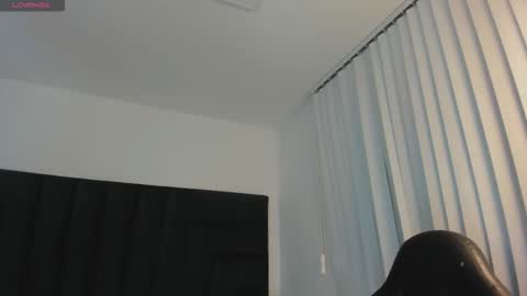 Snapshot of sarawagner_ chatting on October 1, 2025, 6:14 pm online show from October 1, 2025, 6:14 pm