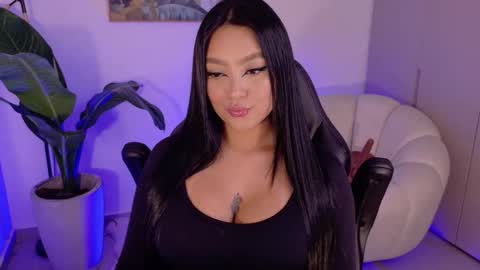 Sara Winstone online show from December 3, 2025, 12:29 am