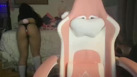 Snapshot of saraxcxo chatting on October 14, 2025, 6:14 am saraxcxo online show from October 14, 2025, 6:14 am