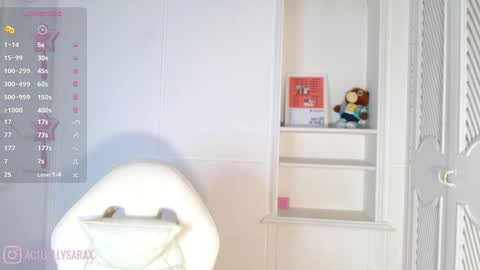 Snapshot of saraxp chatting on May 23, 2026, 6:01 pm Sara Sofa online show from May 23, 2026, 6:01 pm