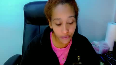 Snapshot of saraylittle chatting on January 8, 2026, 3:09 am Saray online show from January 8, 2026, 3:09 am