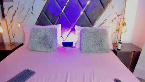 Snapshot of sarayofficial chatting on May 15, 2026, 1:01 am Saray Lopez online show from May 15, 2026, 1:01 am