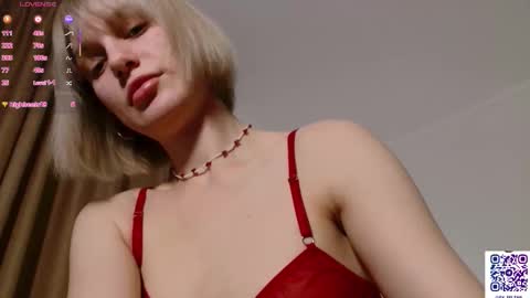 Snapshot of sarilit chatting on February 21, 2026, 3:07 am Your Selena 3 online show from February 21, 2026, 3:07 am