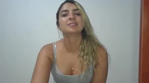 Snapshot of sarissmunera chatting on February 21, 2025, 11:10 pm sarissmunera online show from February 21, 2025, 11:10 pm