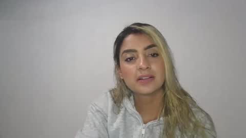 Snapshot of sarissmunera chatting on February 22, 2025, 4:29 am sarissmunera online show from February 22, 2025, 4:29 am