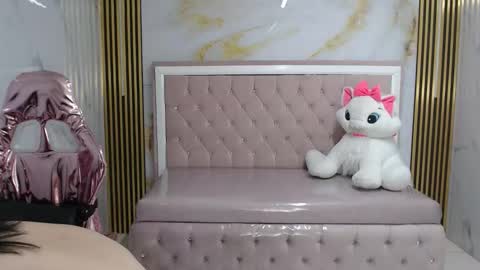 Sara  online show from February 18, 2026, 10:17 pm