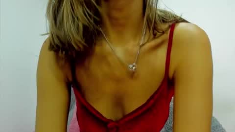 Snapshot of sarita_jones23 chatting on January 6, 2025, 12:05 am sarita_jones23 online show from January 6, 2025, 12:05 am