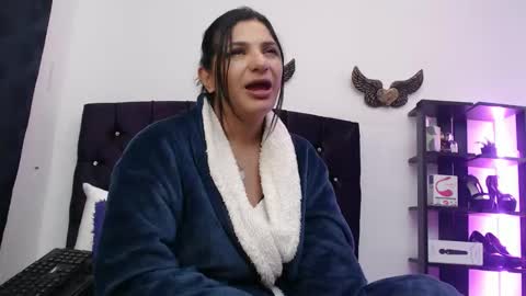 Sara online show from March 19, 2026, 1:53 am