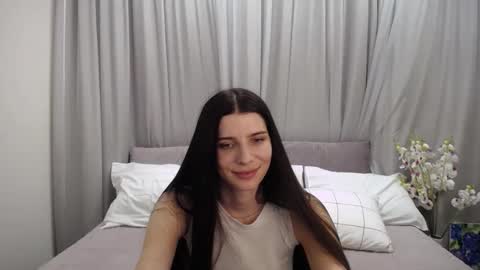 Snapshot of sarra_rich chatting on February 4, 2025, 12:11 pm Rich online show from February 4, 2025, 12:11 pm