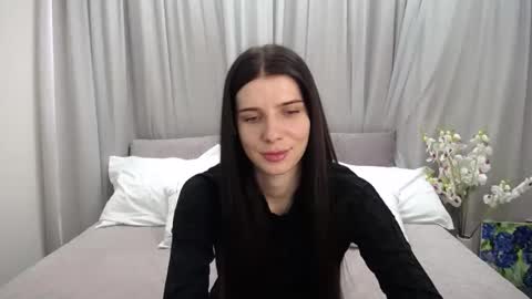 Snapshot of sarra_rich chatting on February 5, 2025, 9:04 am Rich online show from February 5, 2025, 9:04 am