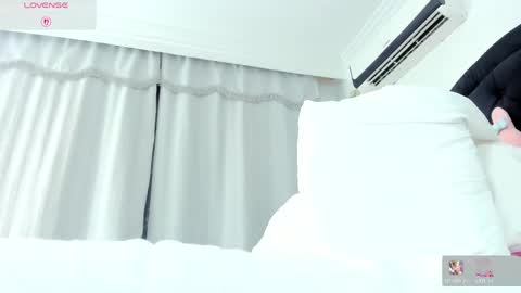 Snapshot of sary_rousse chatting on April 19, 2026, 6:10 pm Sary Rousse online show from April 19, 2026, 6:10 pm