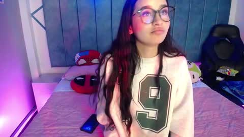 Snapshot of sasaloove chatting on February 12, 2025, 5:48 pm sasaloove online show from February 12, 2025, 5:48 pm