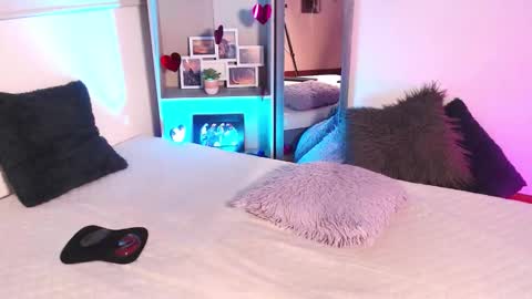 Snapshot of sasha_bowei chatting on February 28, 2026, 3:29 am sasha_bowei online show from February 28, 2026, 3:29 am