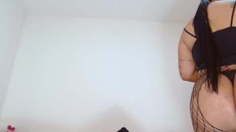 Snapshot of sasha_creamy chatting on January 12, 2025, 11:17 am Sasha Creamy online show from January 12, 2025, 11:17 am