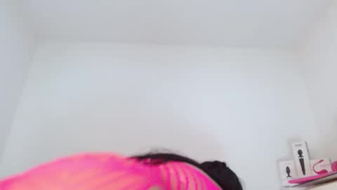 Snapshot of sasha_creamy chatting on February 17, 2025, 4:20 am Sasha Creamy online show from February 17, 2025, 4:20 am