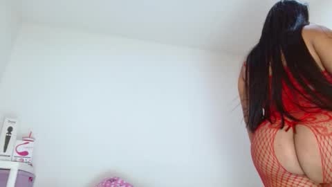 Snapshot of sasha_creamy chatting on September 25, 2025, 2:26 am Sasha Creamy online show from September 25, 2025, 2:26 am