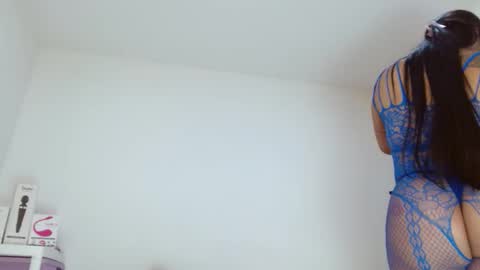 Snapshot of sasha_creamy chatting on October 8, 2025, 4:32 am Sasha Creamy online show from October 8, 2025, 4:32 am