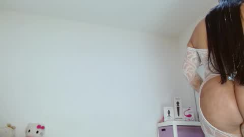 Sasha Creamy online show from January 7, 2026, 4:26 am