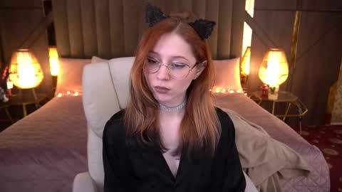 Snapshot of sasha_exclusive chatting on February 19, 2025, 5:16 pm Sasha Exclusive online show from February 19, 2025, 5:16 pm