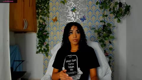Snapshot of sasha_fox0 chatting on December 18, 2024, 7:08 pm emy online show from December 18, 2024, 7:08 pm