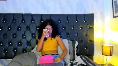 Snapshot of sasha_fox0 chatting on January 19, 2025, 6:10 pm emy online show from January 19, 2025, 6:10 pm