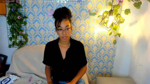 Snapshot of sasha_fox0 chatting on February 2, 2025, 11:32 pm emy online show from February 2, 2025, 11:32 pm