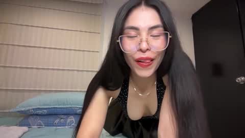 Snapshot of sasha_jonne chatting on November 26, 2025, 2:45 am sasha_jonne online show from November 26, 2025, 2:45 am