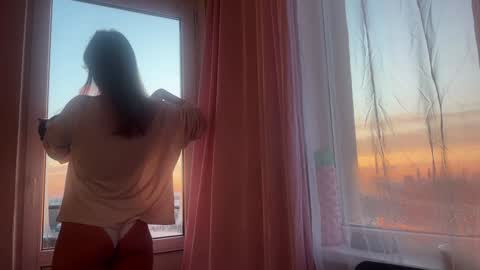 Alexandra Sasha in short online show from February 5, 2025, 6:24 am