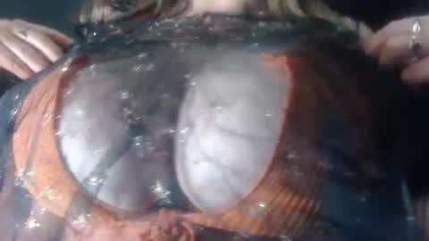 Snapshot of sasha_multiorgasmic chatting on October 19, 2025, 11:22 am sasha online show from October 19, 2025, 11:22 am