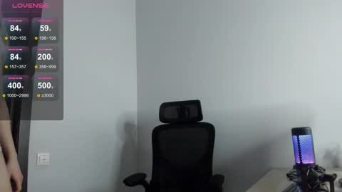 Snapshot of sasha_vesmus chatting on November 8, 2025, 8:40 pm Sasha Vesmus online show from November 8, 2025, 8:40 pm