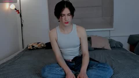 Snapshot of sasha_vesmus chatting on February 5, 2026, 2:11 pm Sasha Vesmus online show from February 5, 2026, 2:11 pm